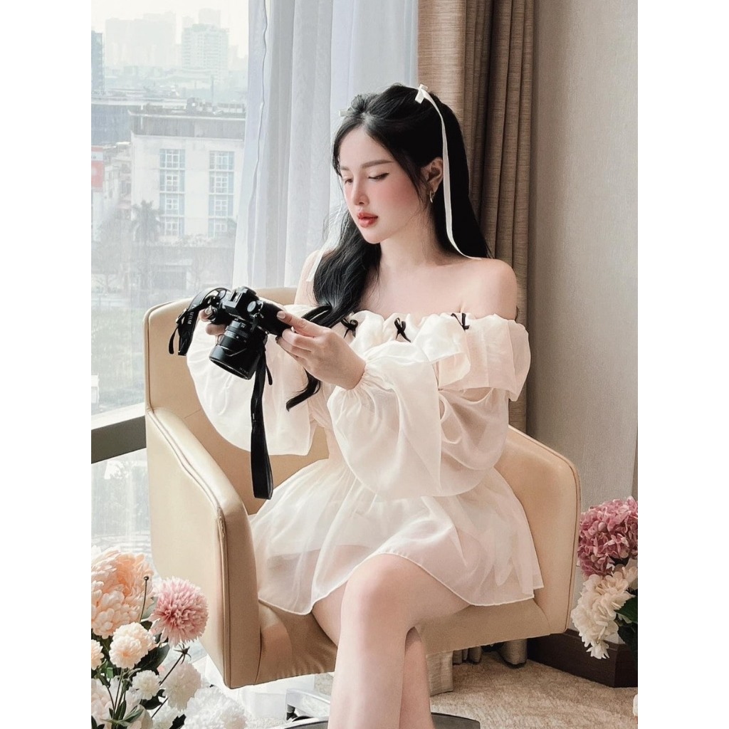 Áo Trễ Vai Tơ Mềm Siêu Bánh Bèo Gắn Nơ Đen Bo Chun Eo | BigBuy360 - bigbuy360.vn