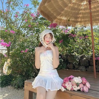 Set áo crop trắng dây cột yếm cúp ngực + chân váy xoè + tuban ren