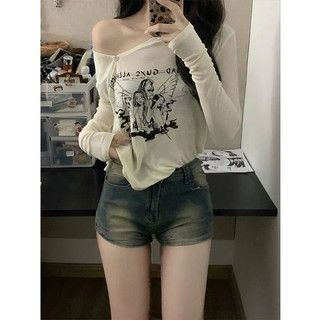𝐂𝐇𝐄𝐑𝐑𝐘: ✿ quần sooc jeans xanh đậm ôm dáng ✿
