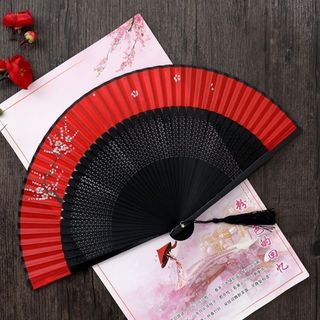 ( 150 ) Quạt cổ trang dây tuyến nan gỗ vành đỏ hoa đào rơi quà tặng xinh xắn random màu tua