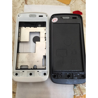 Vỏ nokia c5-03 đen và trắng.(có phân màu)