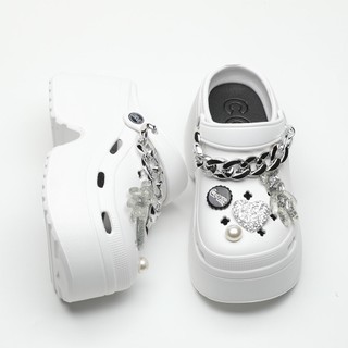 Dép sục nữ cross đế cao 7cm SAKI, stiker dây xích  và gâu coca, crocs giày sục đi mưa chuẩn size