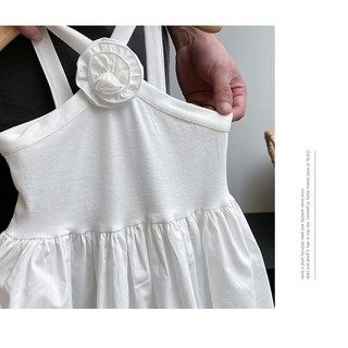 Đầm yếm đính hoa maxi trắng