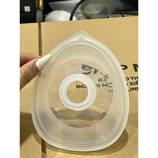 1 chiếc phễu Momcozy V2 size 24