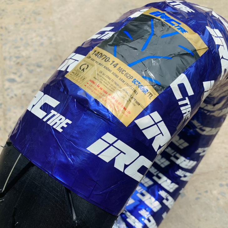 (SCT-005R 140/70-14 M/C 62P) Vỏ IRC mã SCT-005R 140/70-14 M/C 62P cho xe NVX - Không ruột