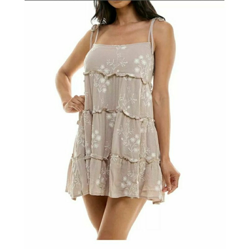 (Size L) Đầm dây thêu xuất dư, Speechless