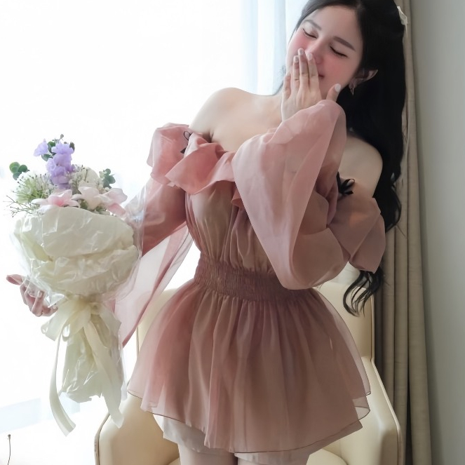 Áo Trễ Vai Tiểu Thư Đính Nơ Đen Dài Tay Chun Eo Bánh Bèo Chất Liệu Tơ Mềm | BigBuy360 - bigbuy360.vn