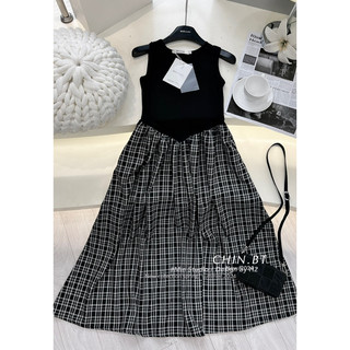 Váy cotton phối tùng kẻ