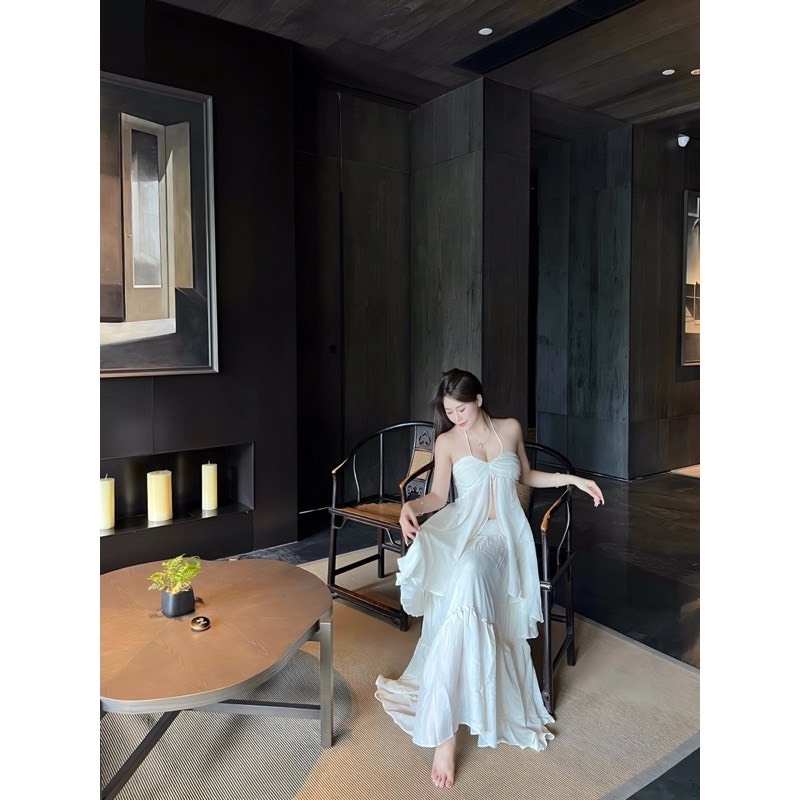 M964 - Set áo yếm hở lưng xẻ tà phối chân váy xòe tầng trắng | BigBuy360 - bigbuy360.vn