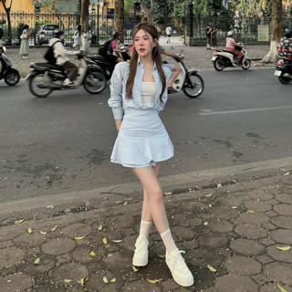  Sansan• set 2 món| Áo sơ mi cổ nhọn dáng xuông kèm chân váy tầng có quần lót bảo hộ chất thô hàn cao cấp LALASTUDIO 