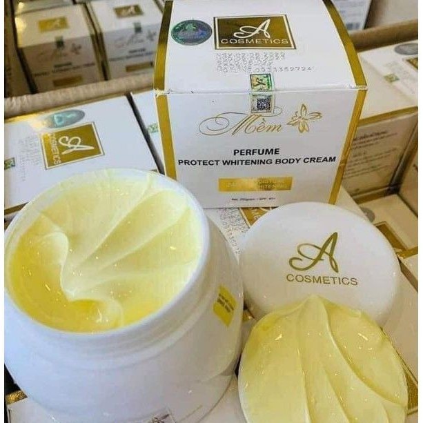 Kem dưỡng trắng da body Mềm hương nước hoa 250gr | BigBuy360 - bigbuy360.vn