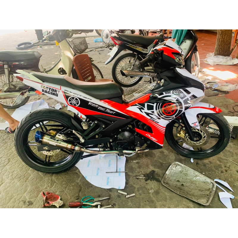 Tem trùm xe Exciter 150 đỏ sun moon RC , tem trùm xe ex 150, tem xe tem dán xe máy Exciter 150 đỏ