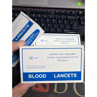 Kim chích mụn Blood lancets hộp 200 chiếc