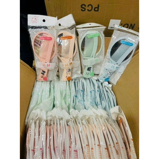 Gương soi kèm lược