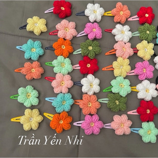 cột  tóc hoa len móc
