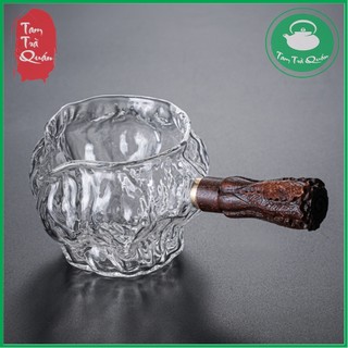 Tống trà thủy tinh thân sóng 240ml