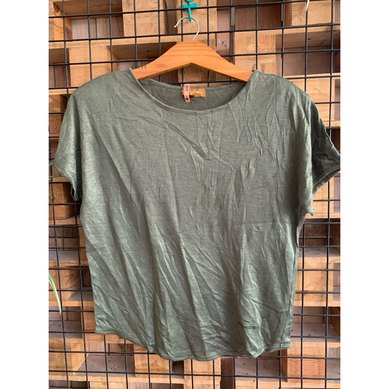 A 135. Áo dệt kim hiệu Lancel Paris szM-2hand