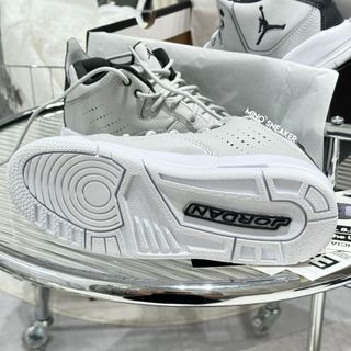 [CHÍNH HÃNG] Giày Nike Air Jordan Courtside 23 Grey Black (AR1002-002)
