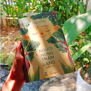 Sách - Người hùng thầm lặng
