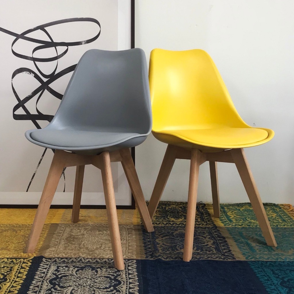 Combo 2 Cái Ghế Eames Chân Gỗ Có Đệm