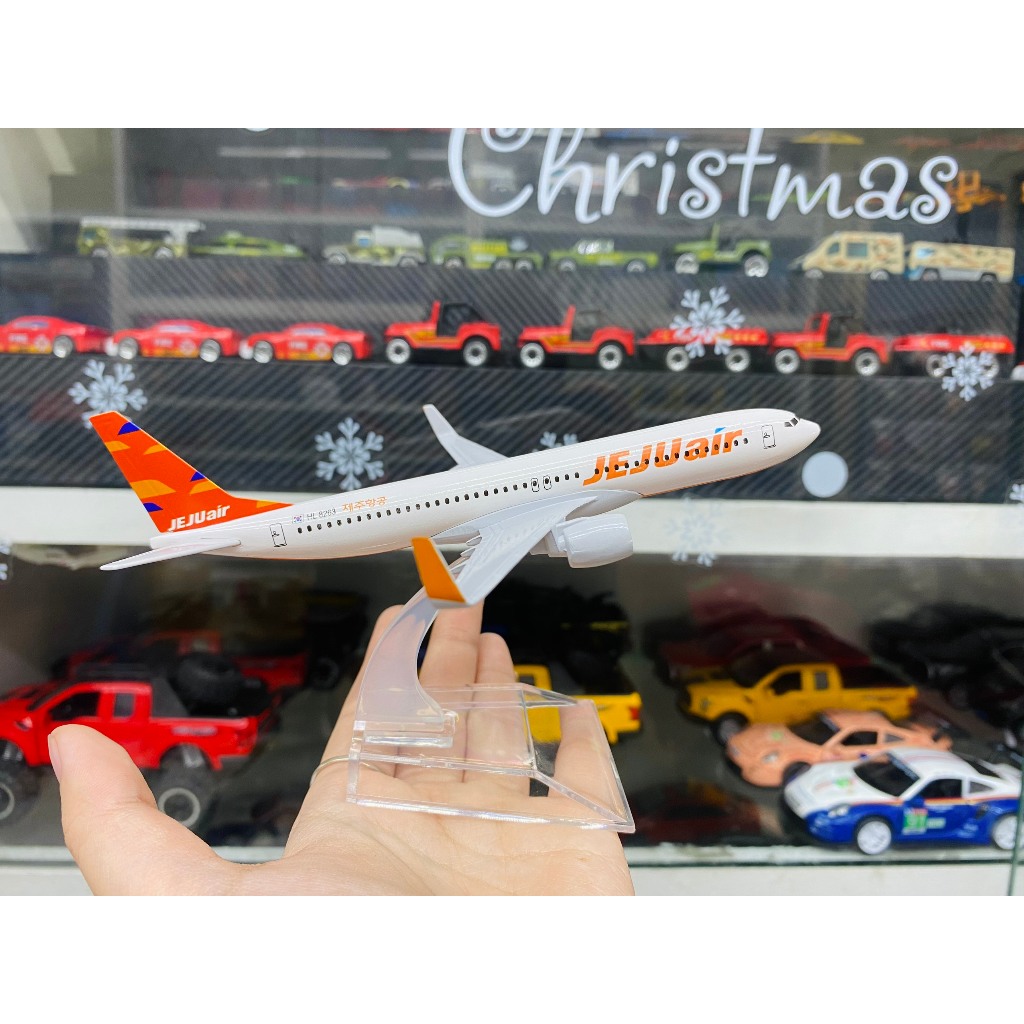 Mô hình máy bay vận chuyển Hàn Quốc Jeju Air Boeing B737 16cm MB16038