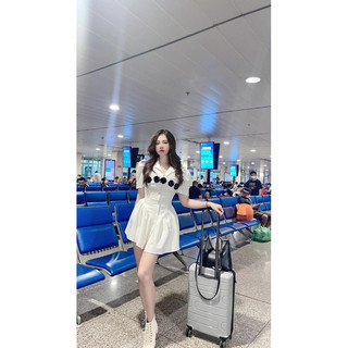 ĐẦM XOÈ CHẤT COTTON DÀY MỊN KÈM DÂY HOA
