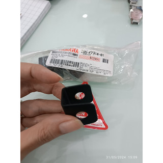 Tấm chặn gác chân, long đền chữ u xe yamaha novou 4 2b5f731401, hàng chính hãng yamaha motor vn