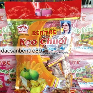 Kẹo chuối cuộn bánh tráng Bến Tre
