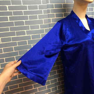 áo nhung xanb trơn 2hand