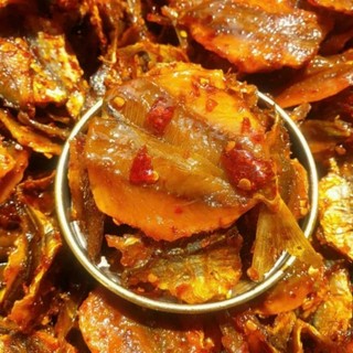 Khô ca chỉ vàng rim cay ngọt Khô cá chỉ vàng rim cay,đậm vị,hao cơm,thơm ngon khó cưỡng.200gr/keo