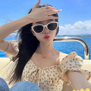 Kính 2 chấm tam giác mới