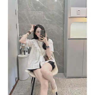 Áo thô boy hoa cổ phối viền ren