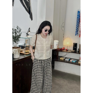 Áo sơmi ren lỗ cổ tròn
