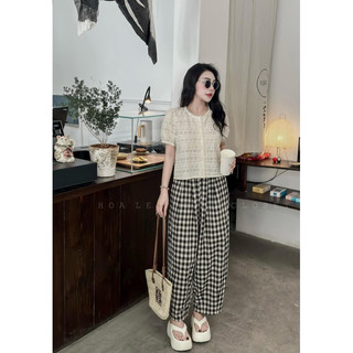 Áo sơmi ren lỗ cổ tròn