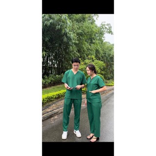 Bộ Scrubs bác sĩ loại CAO CẤP, blouse cổ tim, đồng phục điều dưỡng, spa, thẩm mỹ viện, dược sĩ màu xanh lá