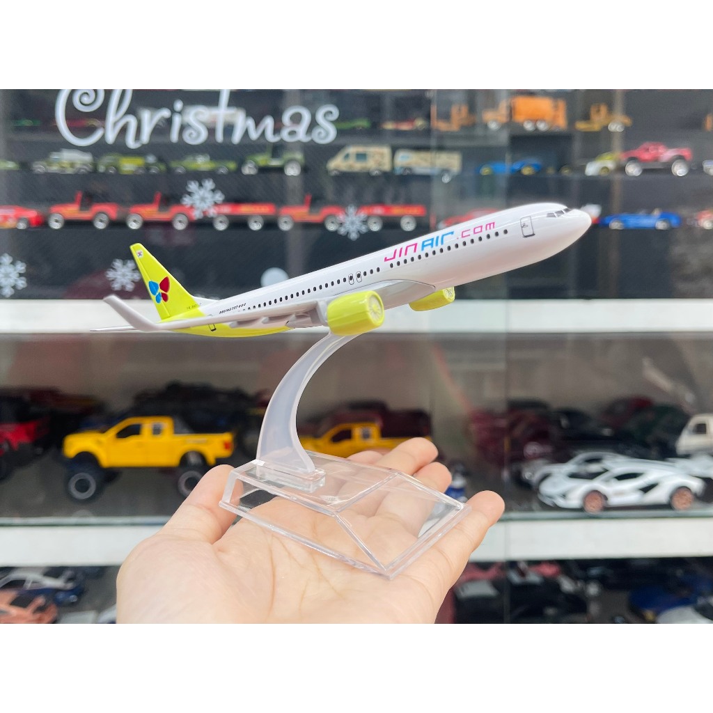 Mô hình máy bay Hàn Quốc Jin Air.com Boeing B737 16cm MB16041