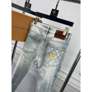 Quần bò nam dài BoBoMen vải jean co giãn màu sáng bạc mài không xước phom slimfit túi hậu thêu logo cực chất