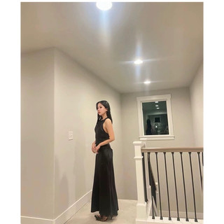 ĐẦM LỤA SATIN CỔ ĐỖ XUẤT ZR