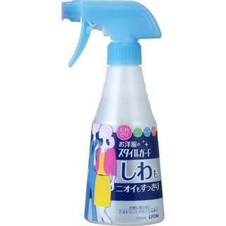 [MADE IN JAPAN 🇯🇵] Chai Dung Dịch Làm Phẳng Quần Áo Nhật Bản Dùng Khử Mùi Hôi Thương Hiệu Lion 300ml