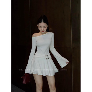 CAM KẾT CHUẨN HÌNH (𝐎𝐑𝐀𝐍𝐆𝐄 𝐒𝐓𝐔𝐃𝐈𝐎𝐒 ) HÌNH THẬT - Lenci Dress - Đầm Thiết Kế Tay Dài Lệch Vai Dáng Ngắn