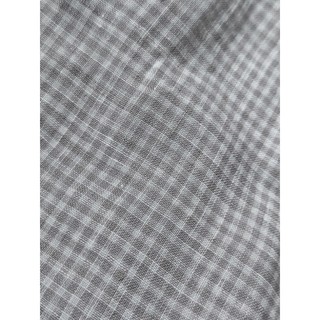 Áo u.n.i.q.l.o size M L nhỏ
