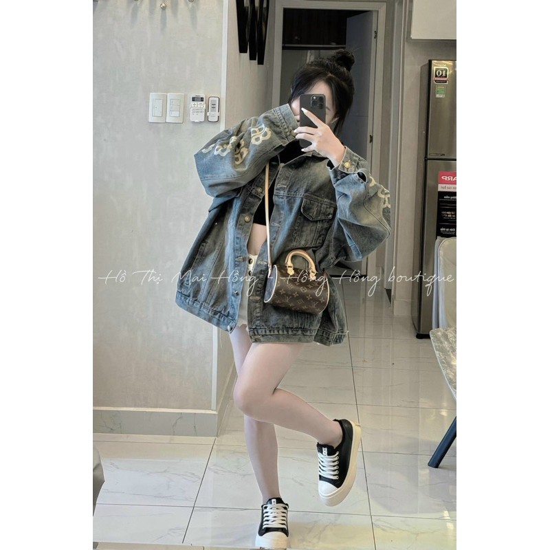 Áo khoác bò nữ dáng thụng thời trang in chữ B
