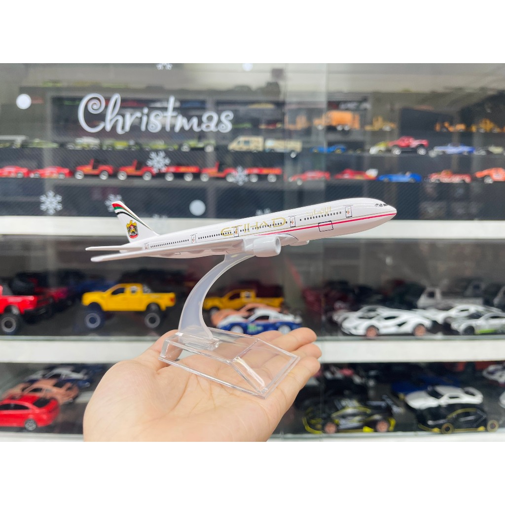 Mô hình máy bay bằng kim loại Abu Dhabi ETIHAD Boeing B777 16cm MB16061