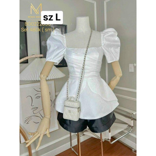 Đỗ Phương Thảo bigsize áo peplum cổ vuông