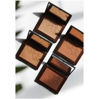 Phấn tạo khối Bronzing Powder 8g