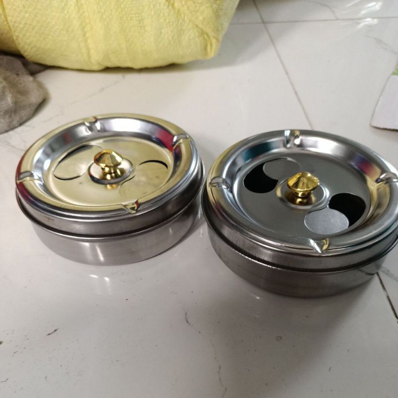 gạt tàn inox có nút xoay