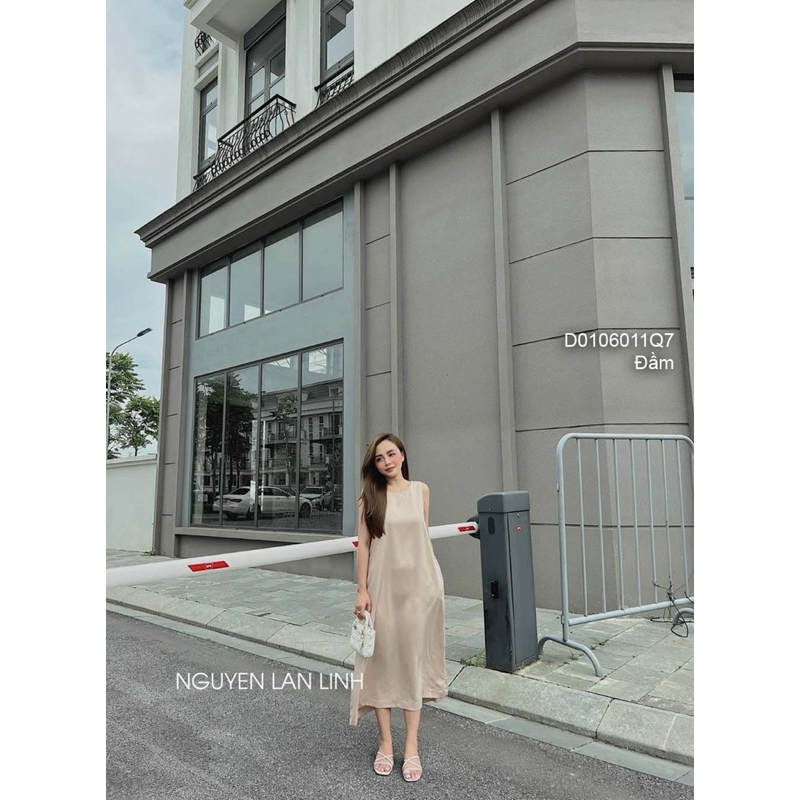 Đầm suông lụa sát nách lưng tim sang trọng VIENS STORE