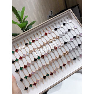 - lắc bông hoa 4 cánh vca mix đá