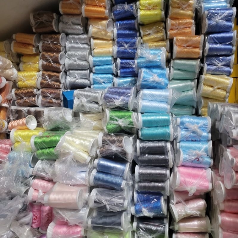 Set 10 cuộn chỉ thêu máy đủ màu