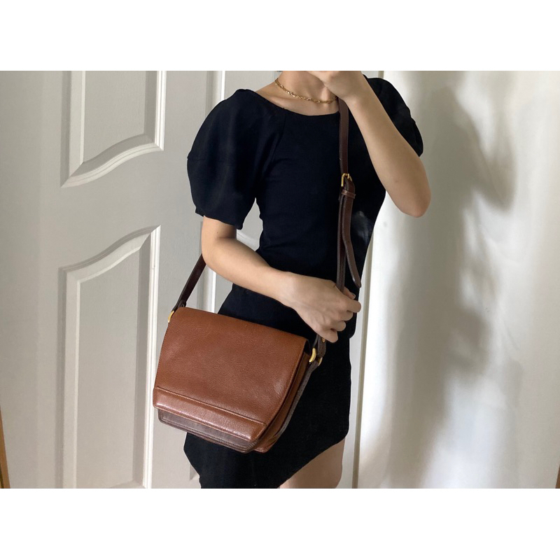 Túi đeo chéo dáng hộp vintage hiệu Anne Klein da thật - secondhand